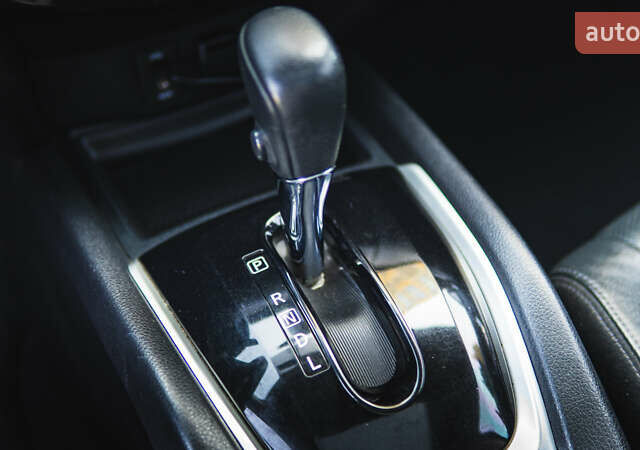 Серый Ниссан Rogue, объемом двигателя 2.5 л и пробегом 168 тыс. км за 13300 $, фото 33 на Automoto.ua