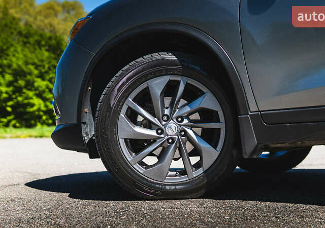 Серый Ниссан Rogue, объемом двигателя 2.5 л и пробегом 168 тыс. км за 13300 $, фото 17 на Automoto.ua