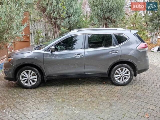 Серый Ниссан Rogue, объемом двигателя 2.5 л и пробегом 173 тыс. км за 12000 $, фото 5 на Automoto.ua
