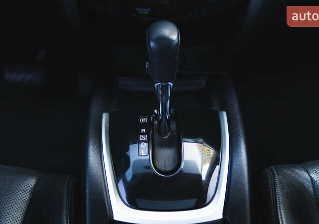 Серый Ниссан Rogue, объемом двигателя 2.5 л и пробегом 168 тыс. км за 13300 $, фото 24 на Automoto.ua