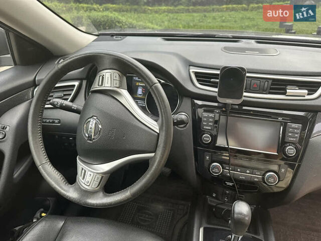 Ніссан Rogue 2014 у Києві на Automoto.ua Сірий Ніссан Rogue, об'ємом двигуна 2.5 л та пробігом 200 тис. км за 15000 $, фото 6 на Automoto.ua