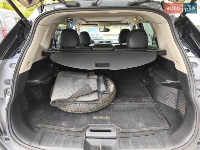 Сірий Ніссан Rogue, об'ємом двигуна 2.5 л та пробігом 274 тис. км за 13300 $, фото 24 на Automoto.ua