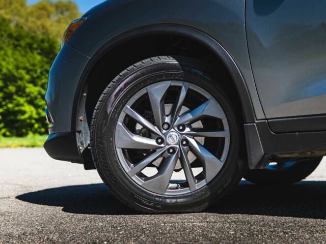 Серый Ниссан Rogue, объемом двигателя 2.5 л и пробегом 168 тыс. км за 13300 $, фото 8 на Automoto.ua