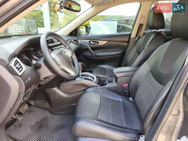 Сірий Ніссан Rogue, об'ємом двигуна 2.5 л та пробігом 274 тис. км за 13300 $, фото 7 на Automoto.ua