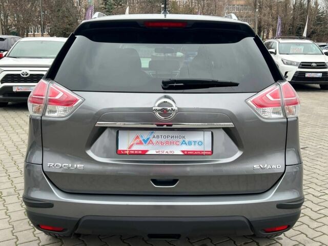Серый Ниссан Rogue, объемом двигателя 2.5 л и пробегом 229 тыс. км за 11500 $, фото 5 на Automoto.ua