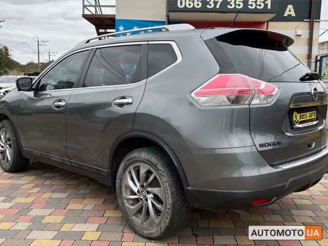 Серый Ниссан Rogue, объемом двигателя 2.5 л и пробегом 143 тыс. км за 13700 $, фото 4 на Automoto.ua