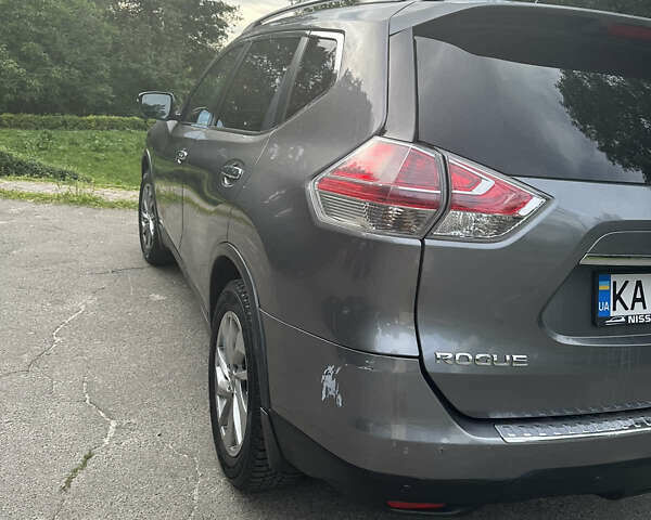 Ніссан Rogue 2014 у Києві на Automoto.ua Сірий Ніссан Rogue, об'ємом двигуна 2.5 л та пробігом 200 тис. км за 15000 $, фото 3 на Automoto.ua