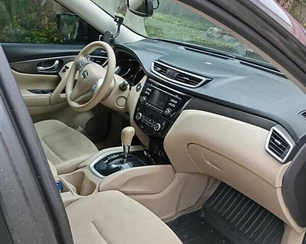 Серый Ниссан Rogue, объемом двигателя 2.5 л и пробегом 173 тыс. км за 12000 $, фото 8 на Automoto.ua