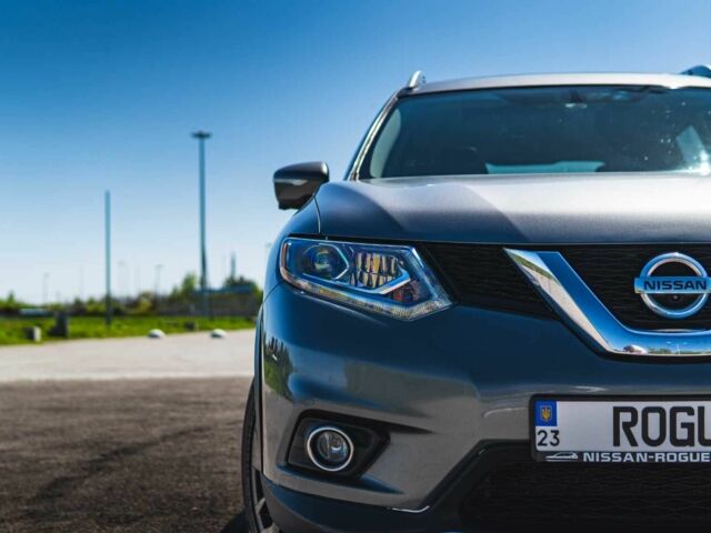 Серый Ниссан Rogue, объемом двигателя 2.5 л и пробегом 168 тыс. км за 13300 $, фото 10 на Automoto.ua