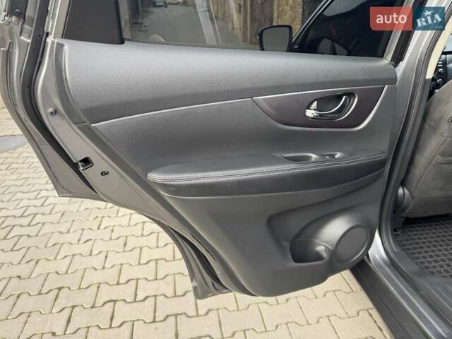 Сірий Ніссан Rogue, об'ємом двигуна 2.49 л та пробігом 160 тис. км за 11000 $, фото 12 на Automoto.ua