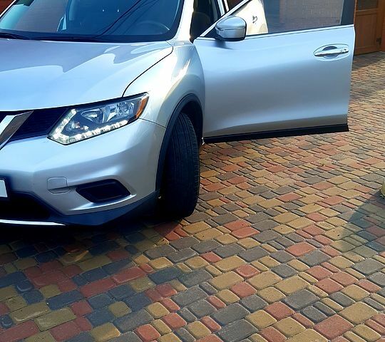 Серый Ниссан Rogue, объемом двигателя 2.5 л и пробегом 173 тыс. км за 12900 $, фото 1 на Automoto.ua