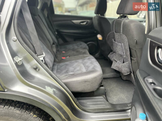 Сірий Ніссан Rogue, об'ємом двигуна 2.49 л та пробігом 209 тис. км за 11300 $, фото 53 на Automoto.ua