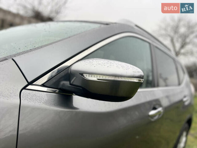 Сірий Ніссан Rogue, об'ємом двигуна 2.49 л та пробігом 209 тис. км за 11300 $, фото 18 на Automoto.ua