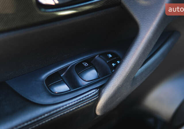 Серый Ниссан Rogue, объемом двигателя 2.5 л и пробегом 168 тыс. км за 13300 $, фото 50 на Automoto.ua