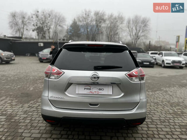 Сірий Ніссан Rogue, об'ємом двигуна 2.5 л та пробігом 163 тис. км за 12300 $, фото 4 на Automoto.ua