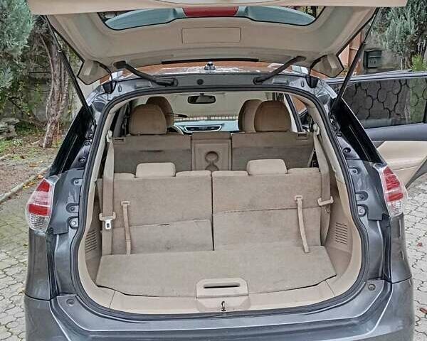 Серый Ниссан Rogue, объемом двигателя 2.5 л и пробегом 173 тыс. км за 12000 $, фото 10 на Automoto.ua