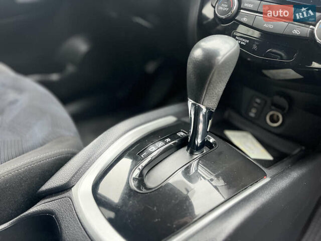 Сірий Ніссан Rogue, об'ємом двигуна 2.49 л та пробігом 209 тис. км за 11300 $, фото 44 на Automoto.ua