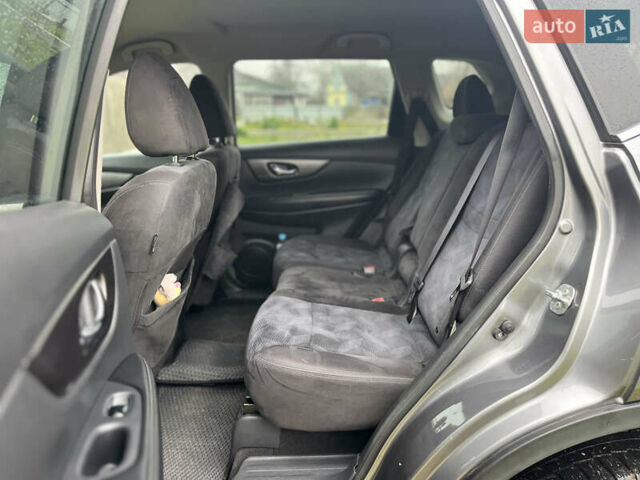 Сірий Ніссан Rogue, об'ємом двигуна 2.49 л та пробігом 209 тис. км за 11300 $, фото 48 на Automoto.ua