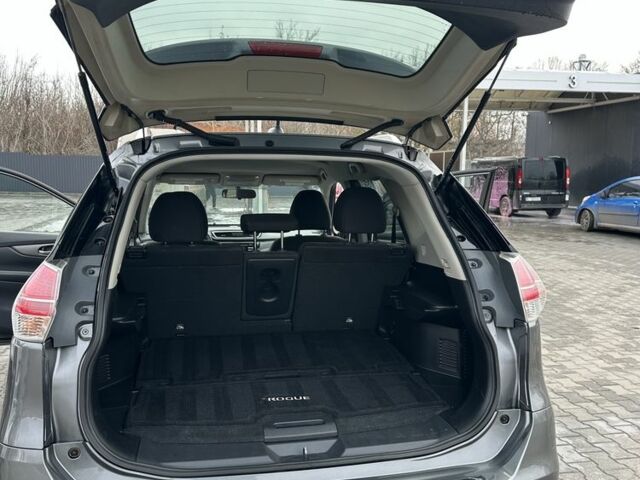 Сірий Ніссан Rogue, об'ємом двигуна 2.5 л та пробігом 150 тис. км за 11900 $, фото 15 на Automoto.ua