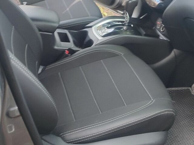 Сірий Ніссан Rogue, об'ємом двигуна 2.5 л та пробігом 209 тис. км за 12200 $, фото 4 на Automoto.ua