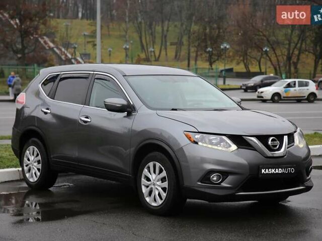 Серый Ниссан Rogue, объемом двигателя 2.49 л и пробегом 186 тыс. км за 13500 $, фото 2 на Automoto.ua