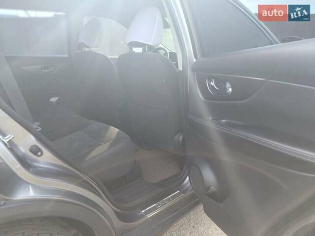 Сірий Ніссан Rogue, об'ємом двигуна 2.49 л та пробігом 137 тис. км за 13500 $, фото 21 на Automoto.ua