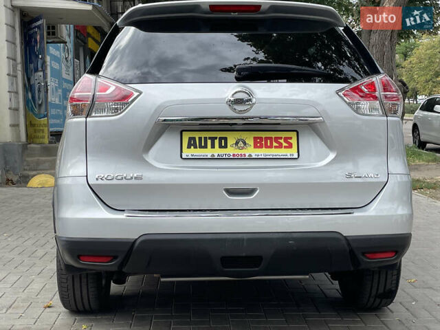 Серый Ниссан Rogue, объемом двигателя 2.5 л и пробегом 215 тыс. км за 13600 $, фото 11 на Automoto.ua