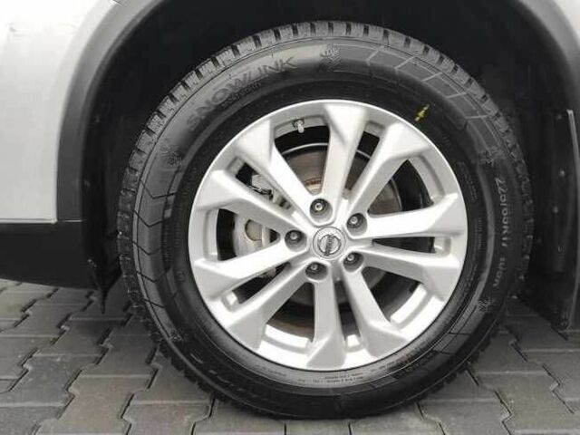 Серый Ниссан Rogue, объемом двигателя 2.5 л и пробегом 95 тыс. км за 8300 $, фото 10 на Automoto.ua