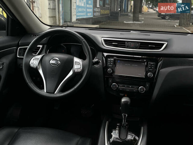 Серый Ниссан Rogue, объемом двигателя 2.5 л и пробегом 215 тыс. км за 13600 $, фото 25 на Automoto.ua