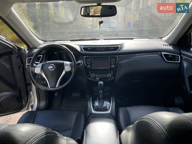Сірий Ніссан Rogue, об'ємом двигуна 2.49 л та пробігом 220 тис. км за 10900 $, фото 9 на Automoto.ua
