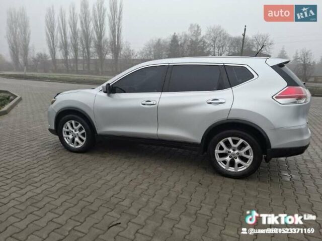 Серый Ниссан Rogue, объемом двигателя 2.5 л и пробегом 190 тыс. км за 10850 $, фото 19 на Automoto.ua