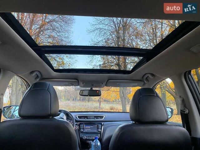 Серый Ниссан Rogue, объемом двигателя 2.49 л и пробегом 171 тыс. км за 15500 $, фото 8 на Automoto.ua