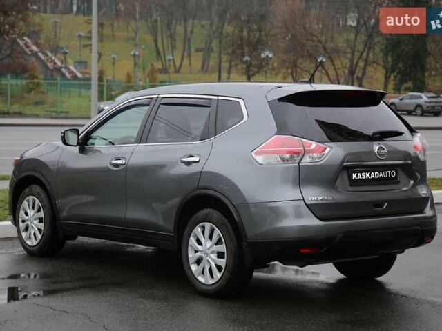 Серый Ниссан Rogue, объемом двигателя 2.49 л и пробегом 186 тыс. км за 13500 $, фото 3 на Automoto.ua