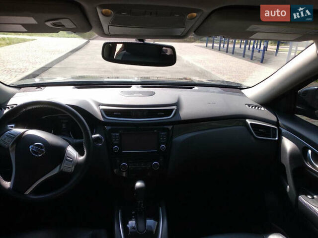 Серый Ниссан Rogue, объемом двигателя 2.5 л и пробегом 70 тыс. км за 14100 $, фото 5 на Automoto.ua