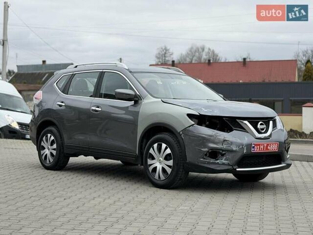 Серый Ниссан Rogue, объемом двигателя 2.5 л и пробегом 140 тыс. км за 8250 $, фото 4 на Automoto.ua
