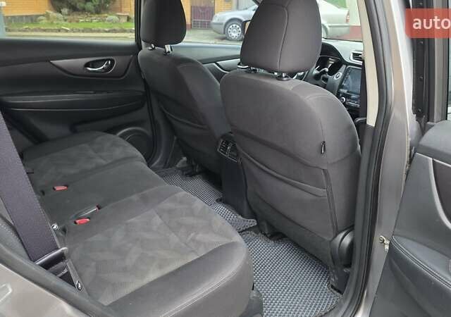 Сірий Ніссан Rogue, об'ємом двигуна 2.5 л та пробігом 86 тис. км за 11200 $, фото 25 на Automoto.ua