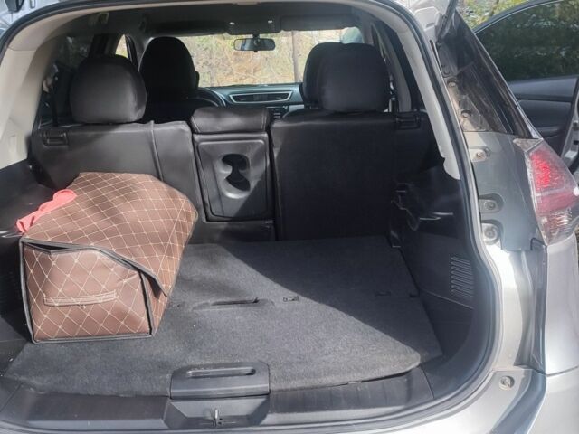 Сірий Ніссан Rogue, об'ємом двигуна 2.5 л та пробігом 209 тис. км за 12200 $, фото 6 на Automoto.ua