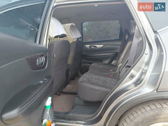 Сірий Ніссан Rogue, об'ємом двигуна 2.49 л та пробігом 137 тис. км за 13500 $, фото 28 на Automoto.ua