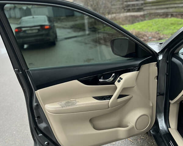 Сірий Ніссан Rogue, об'ємом двигуна 2.49 л та пробігом 208 тис. км за 12700 $, фото 11 на Automoto.ua