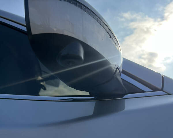 Сірий Ніссан Rogue, об'ємом двигуна 2.5 л та пробігом 160 тис. км за 11800 $, фото 22 на Automoto.ua