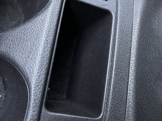 Серый Ниссан Rogue, объемом двигателя 2.5 л и пробегом 192 тыс. км за 12500 $, фото 9 на Automoto.ua