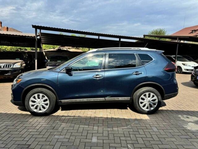 Серый Ниссан Rogue, объемом двигателя 2.5 л и пробегом 232 тыс. км за 12600 $, фото 5 на Automoto.ua