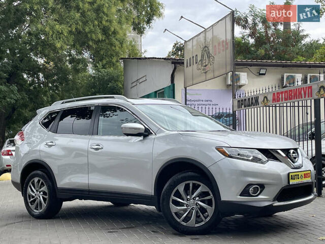 Серый Ниссан Rogue, объемом двигателя 2.5 л и пробегом 215 тыс. км за 13600 $, фото 3 на Automoto.ua
