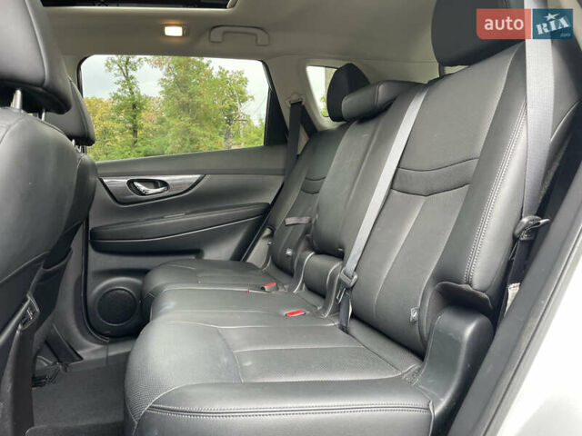 Серый Ниссан Rogue, объемом двигателя 2.5 л и пробегом 215 тыс. км за 13600 $, фото 17 на Automoto.ua