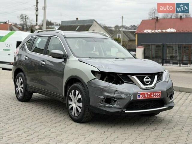 Серый Ниссан Rogue, объемом двигателя 2.5 л и пробегом 140 тыс. км за 8250 $, фото 3 на Automoto.ua