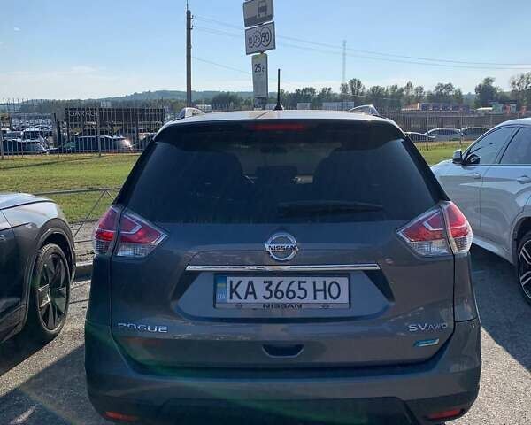 Сірий Ніссан Rogue, об'ємом двигуна 2.5 л та пробігом 120 тис. км за 14000 $, фото 1 на Automoto.ua