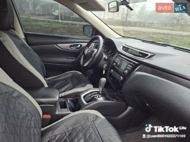 Серый Ниссан Rogue, объемом двигателя 2.5 л и пробегом 190 тыс. км за 10850 $, фото 22 на Automoto.ua