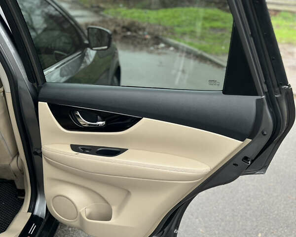 Сірий Ніссан Rogue, об'ємом двигуна 2.49 л та пробігом 208 тис. км за 12700 $, фото 14 на Automoto.ua