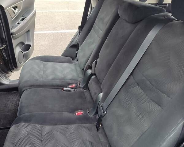 Серый Ниссан Rogue, объемом двигателя 2.49 л и пробегом 112 тыс. км за 12500 $, фото 16 на Automoto.ua