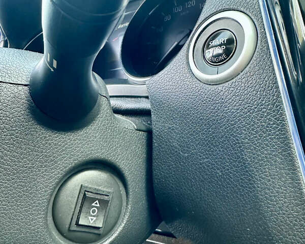 Сірий Ніссан Rogue, об'ємом двигуна 2.49 л та пробігом 170 тис. км за 13999 $, фото 12 на Automoto.ua